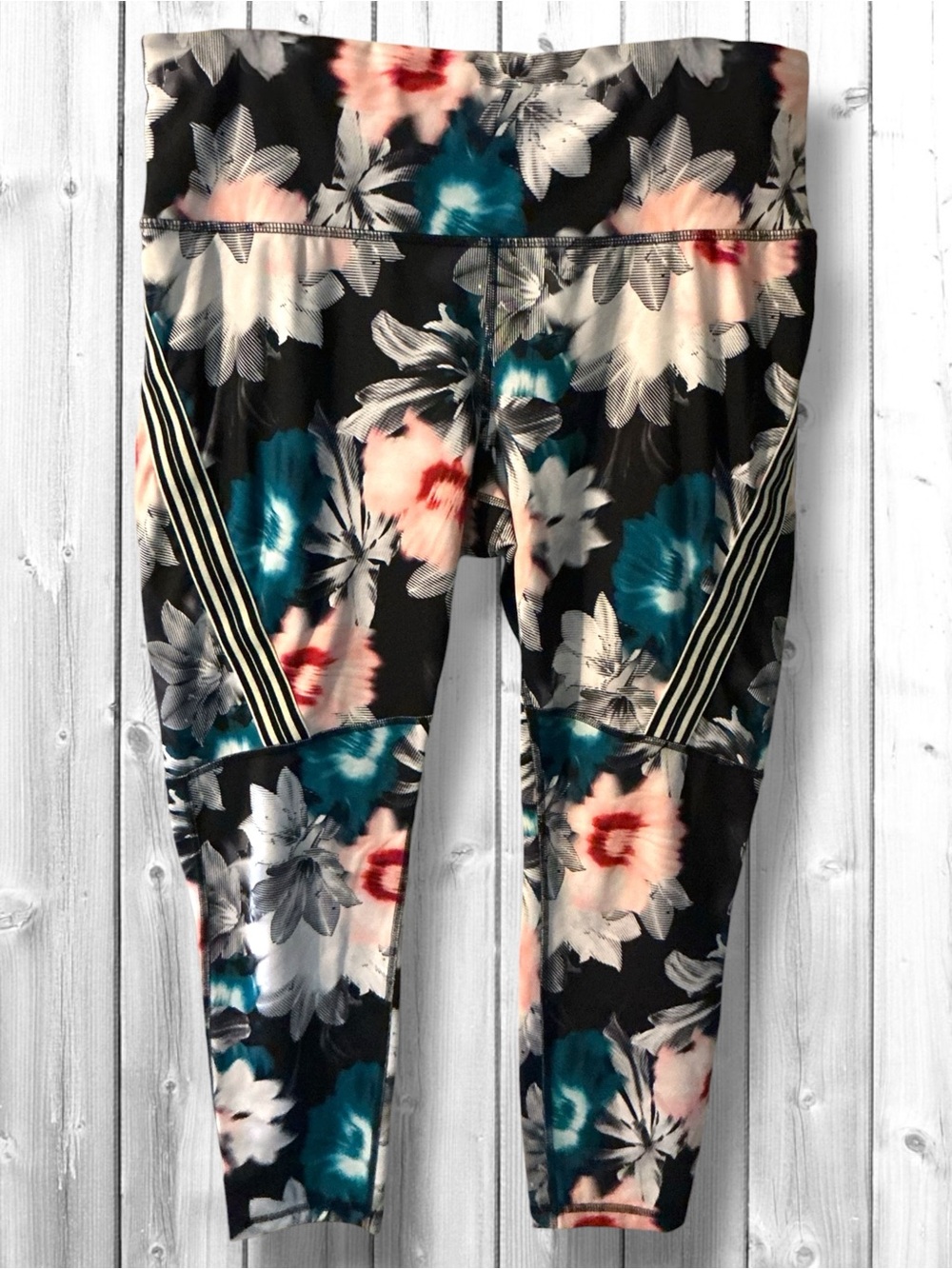 🌹Xersion Black Floral Leggings with Teal and Pink Accents and Side Stripes-NWOT